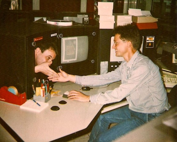 Circa 1987, Scitex introduces new communication "Handshake Protocol" for Imager III